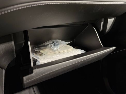 Used 2022 Chevrolet Tahoe Z71 w/ Z71 Off-Road Package image 30