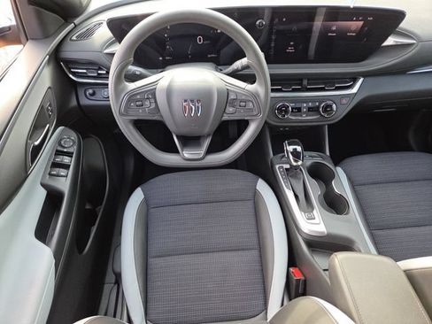 Used 2024 Buick Envista Sport Touring FWD image 20