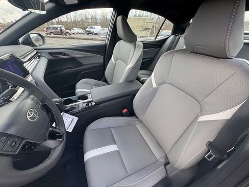 New 2026 Toyota Camry SE image 10