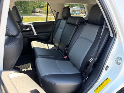 Used 2024 Toyota 4Runner SR5 Premium w/ Moonroof Package AWD/4WD image 17