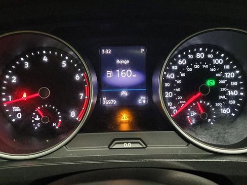 Used 2020 Volkswagen Tiguan S image 23