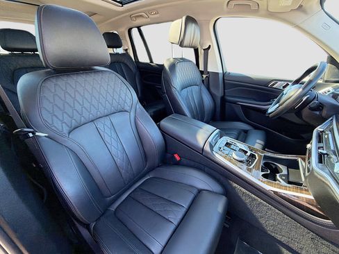 Used 2023 BMW X7 xDrive40i image 14
