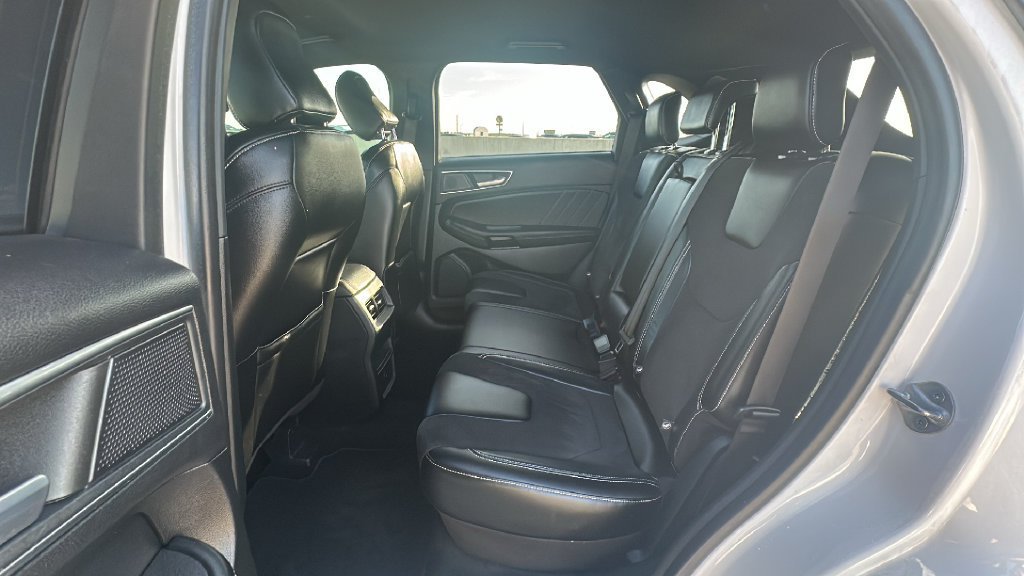 Used 2023 Ford Edge ST w/ Cargo Accessory Package AWD/4WD image 32