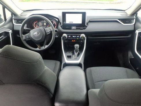 Certified 2025 Toyota RAV4 XLE AWD/4WD image 17