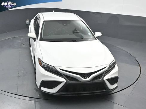 Used 2022 Toyota Camry SE FWD image 10