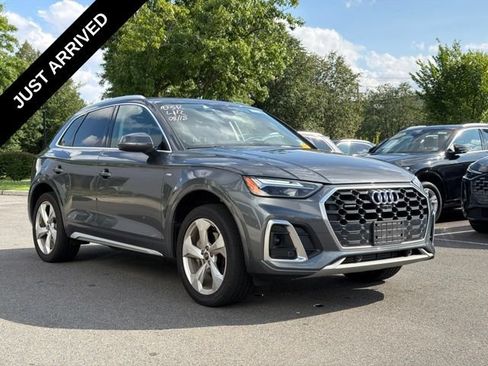 Used 2023 Audi Q5 2.0T Premium Plus w/ Premium Plus Package AWD/4WD image 3