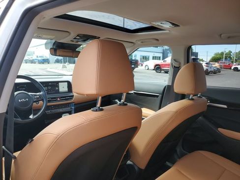 Certified 2024 Kia Seltos EX AWD/4WD image 9