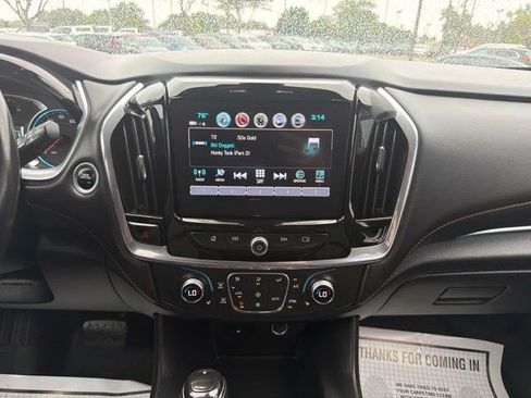 Used 2019 Chevrolet Traverse LT w/ LT Premium Package AWD/4WD image 24