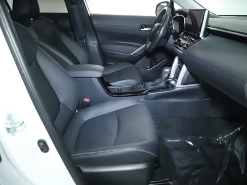 Certified 2023 Toyota Corolla Cross XLE w/ Convenience Package AWD/4WD image 34