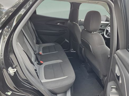 Used 2025 Chevrolet TrailBlazer LT FWD image 14
