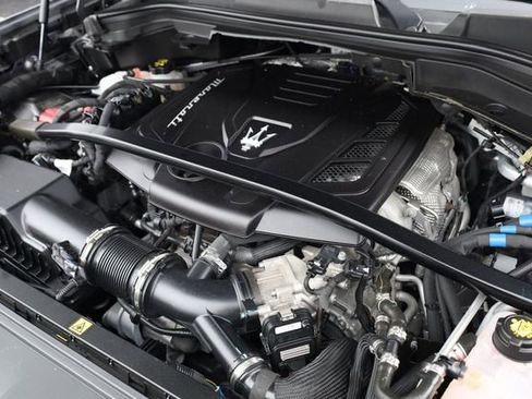 Used 2023 Maserati Grecale GT image 9