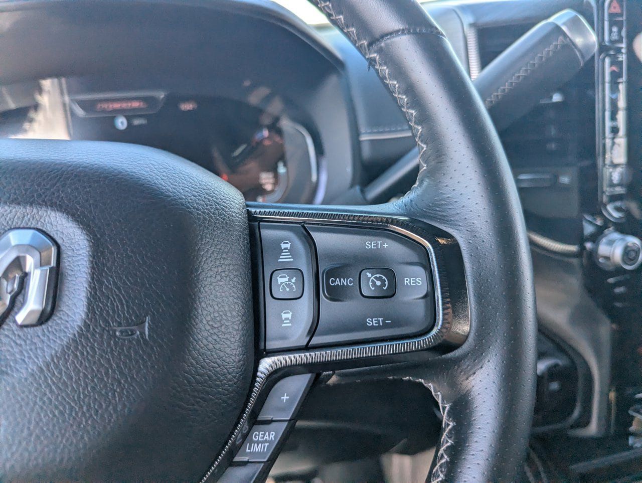 Used 2025 RAM 2500 Rebel w/ Rebel Level 2 Equipment Group AWD/4WD image 31