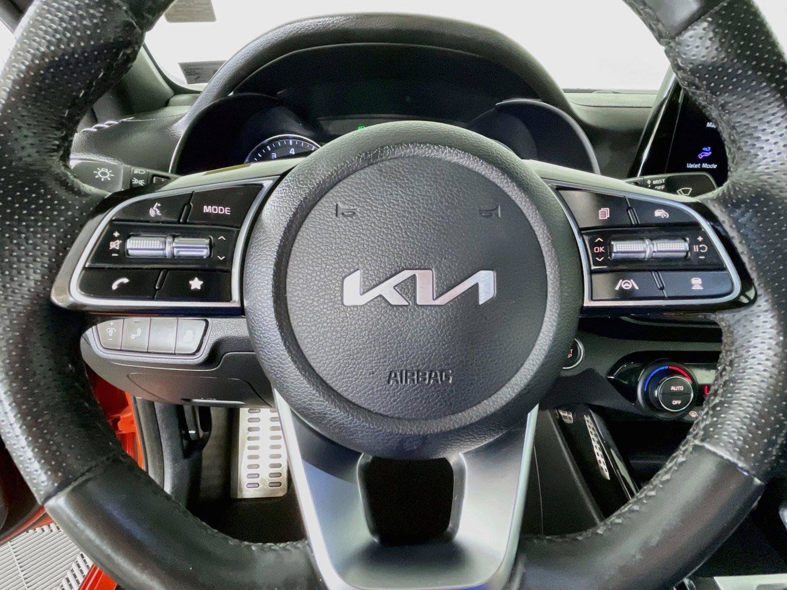 Used 2022 Kia Forte GT-Line w/ GT-Line Premium Package FWD image 15