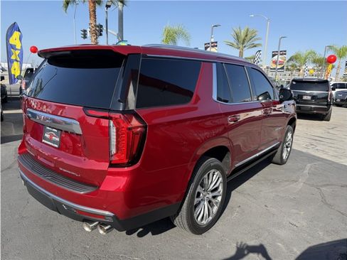 Used 2021 GMC Yukon Denali w/ Denali Premium Package AWD/4WD image 6