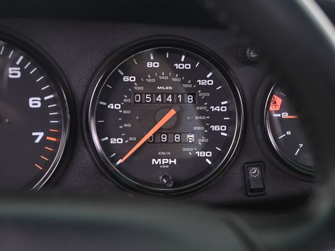 Used 1995 Porsche 911 Carrera RWD image 33
