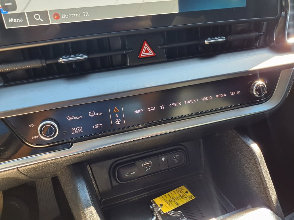 Used 2025 Kia Sportage EX FWD image 22