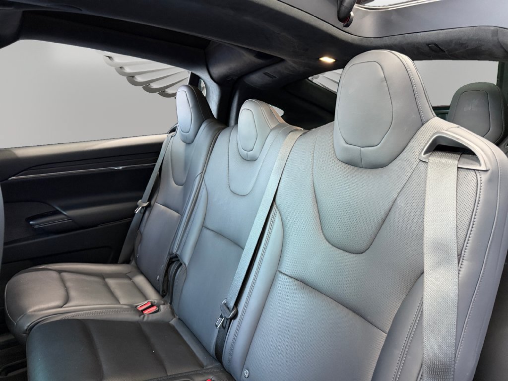 Used 2023 Tesla Model X AWD/4WD image 13