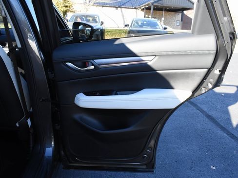 New 2025 MAZDA CX-5 AWD 2.5 S w/ Premium Plus Pkg image 30