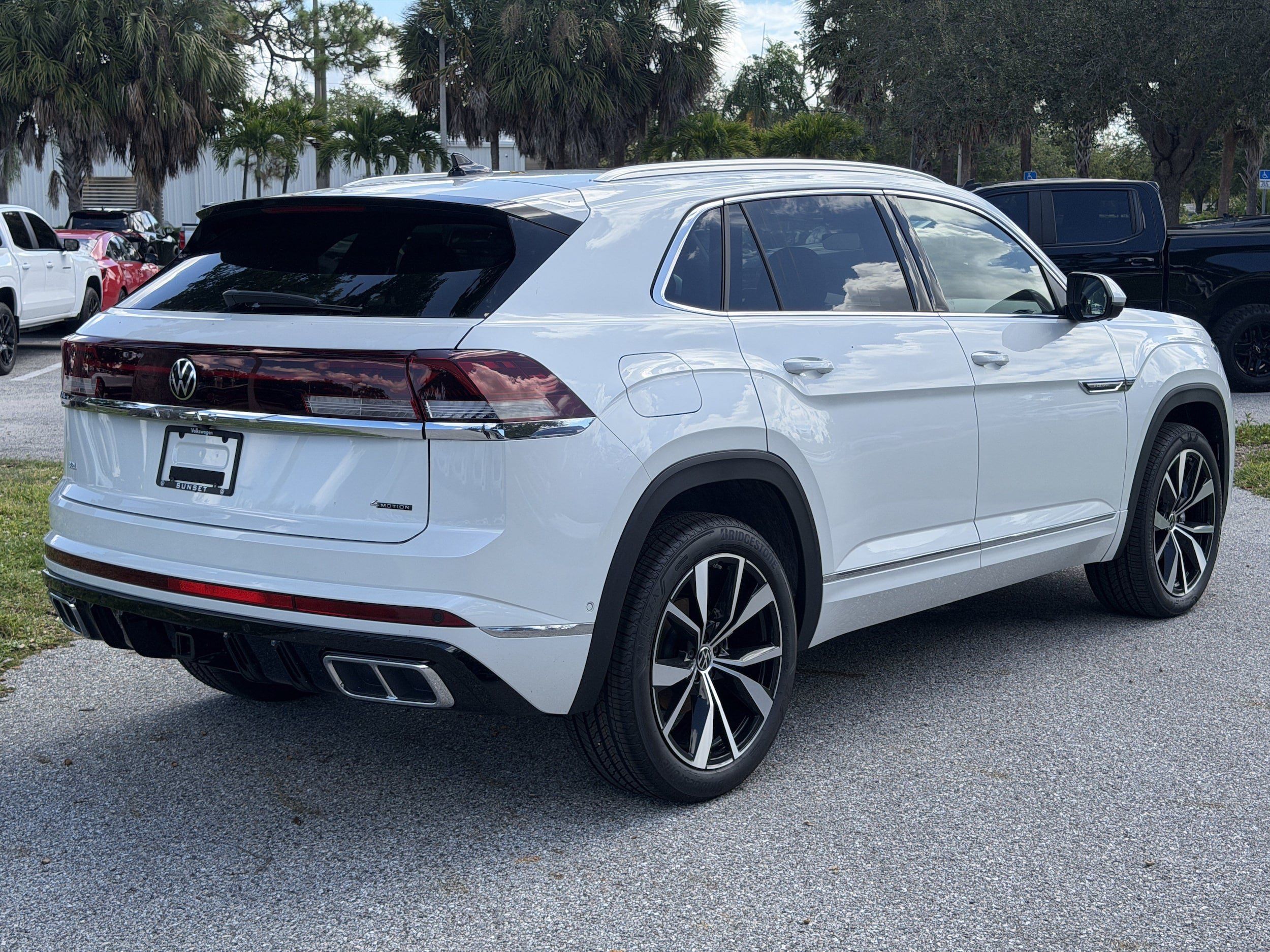New 2026 Volkswagen Atlas Cross Sport SEL Premium R-Line AWD/4WD image 7