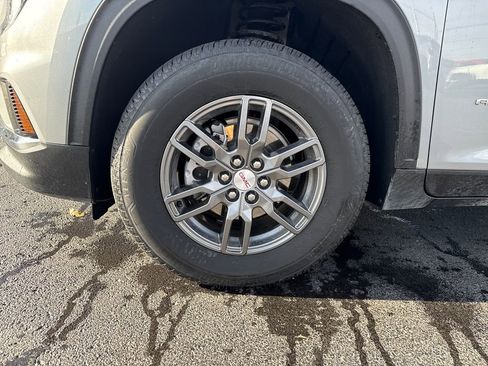 Used 2025 GMC Acadia Elevation image 30