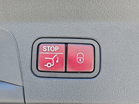 Used 2025 Mercedes-Benz GLE 63 AMG S image 16