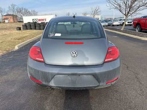 Used 2012 Volkswagen Beetle 2.5 image 9