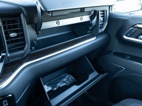 Used 2024 GMC Sierra 1500 Elevation image 19