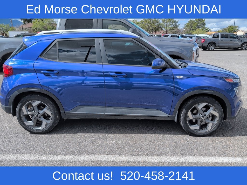 Used 2022 Hyundai Venue Limited FWD image 6