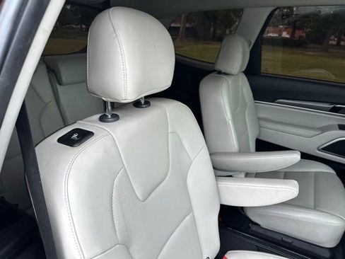 Used 2022 Kia Telluride S AWD/4WD image 15