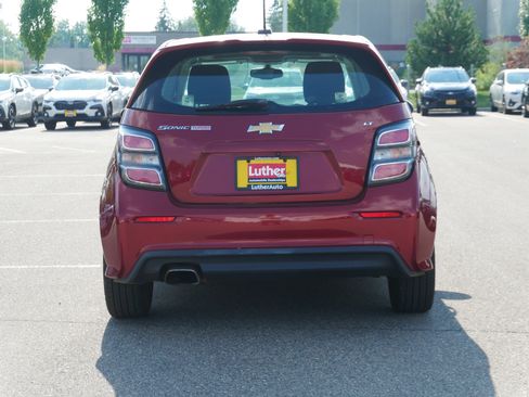 Used 2017 Chevrolet Sonic LT w/ Fun and Sun Package FWD image 6
