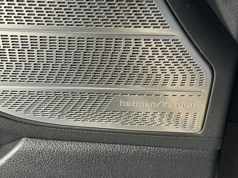 Used 2023 Hyundai Palisade Calligraphy image 19