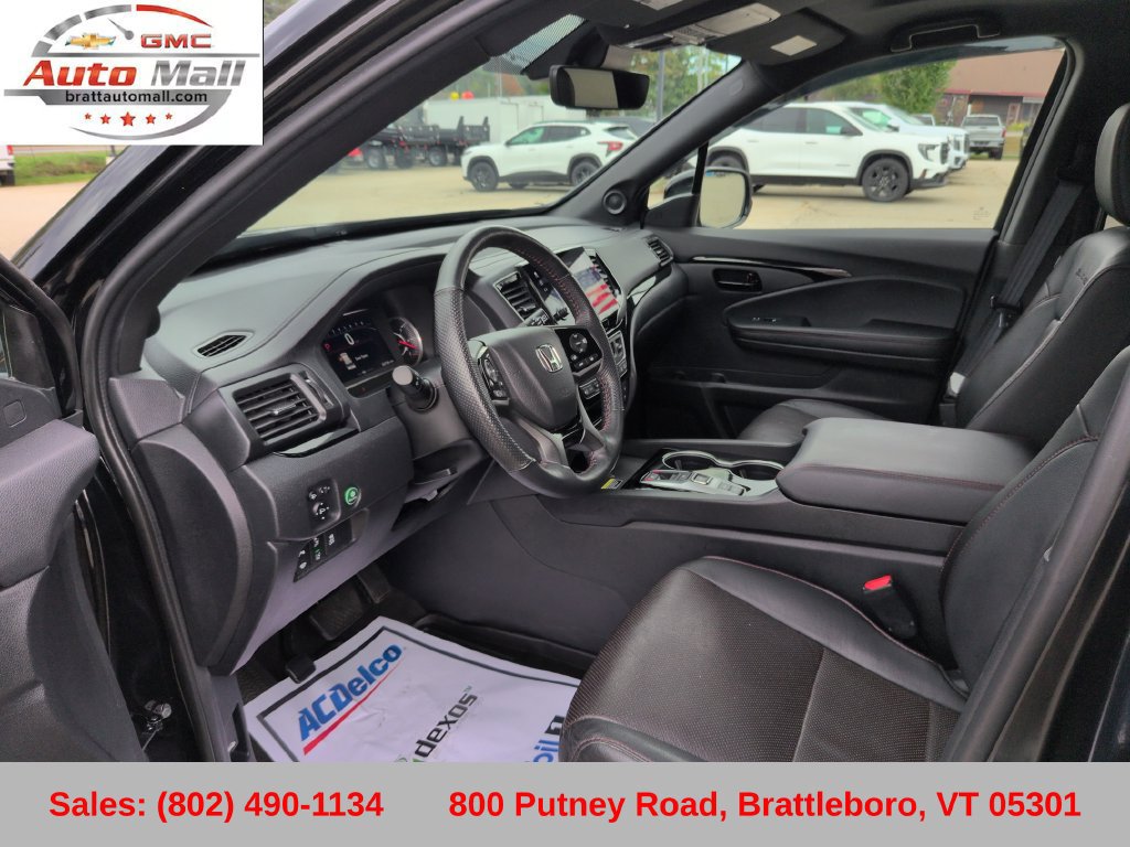 Used 2025 Honda Passport Black Edition image 12