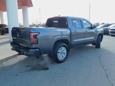 Used 2022 Nissan Frontier SV image 9