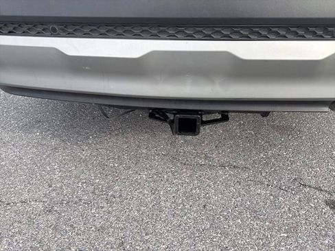 Used 2019 Hyundai Santa Fe Limited image 7