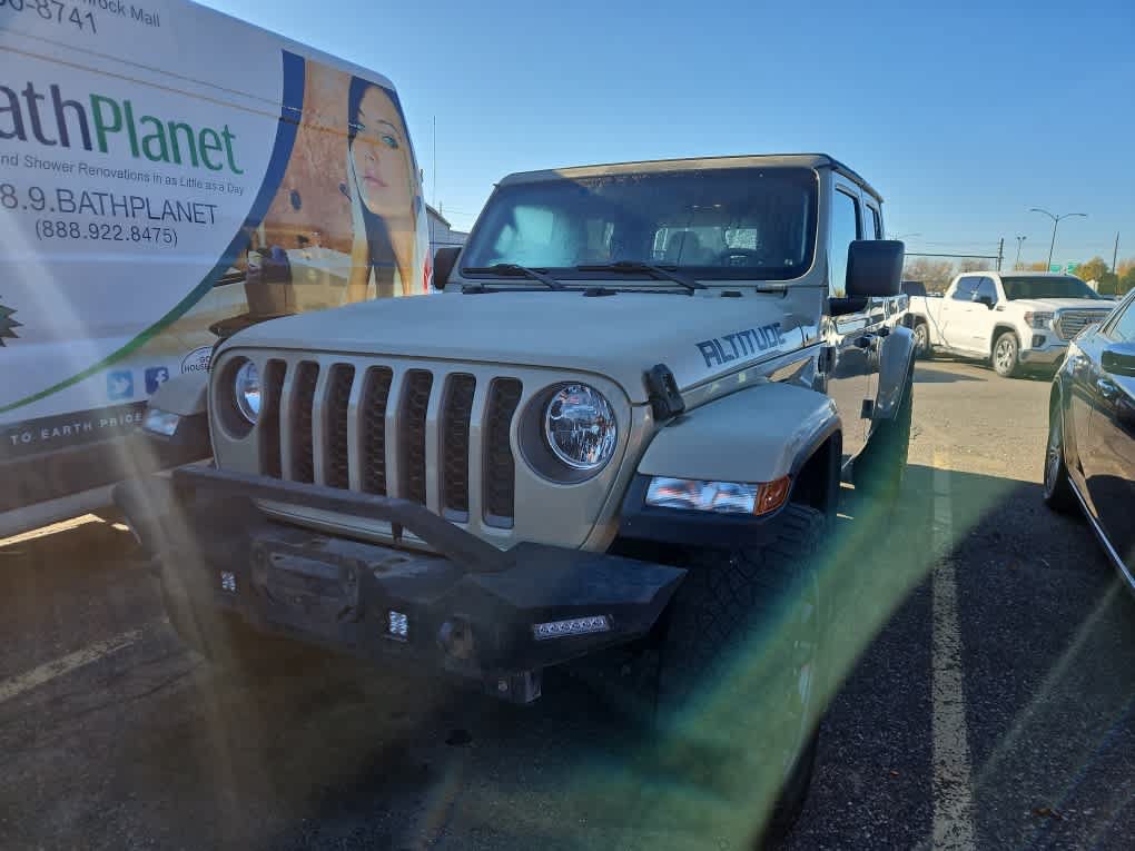 Used 2020 Jeep Gladiator Sport AWD/4WD image 1