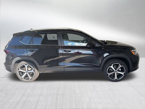 New 2025 Volkswagen Taos SEL image 6