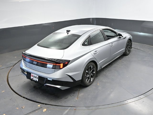 Used 2024 Hyundai Sonata SEL FWD image 32