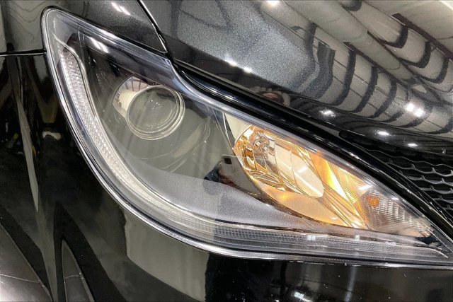 Used 2019 Chrysler Pacifica Touring-L Plus FWD image 29