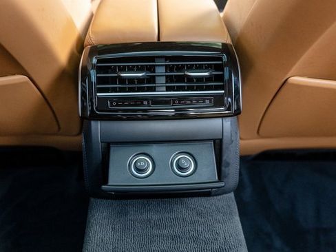 Used 2022 Audi A8 L 3.0T image 19