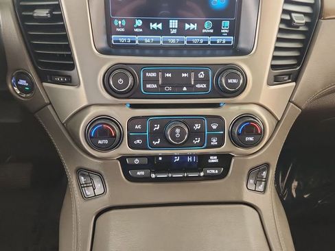 Used 2019 GMC Yukon XL Denali w/ Open Road Package image 18