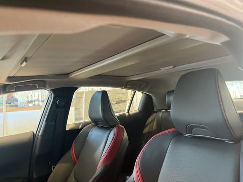 New 2025 Toyota Prius Plug-In Hybrid image 11