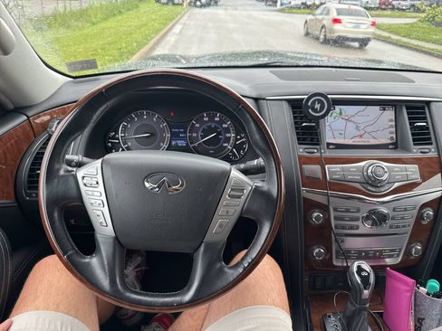 Used 2019 INFINITI QX80 Luxe w/ Proassist Package RWD image 7