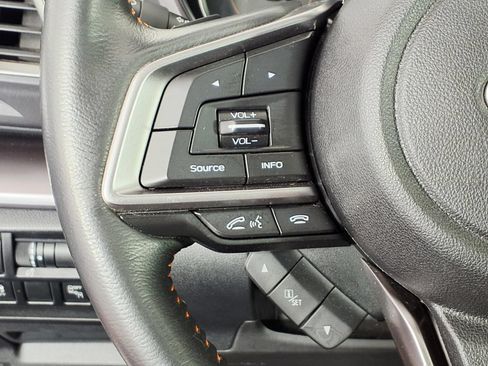 Used 2019 Subaru Crosstrek 2.0i Limited w/ Moonroof Package w/Navigation AWD/4WD image 18
