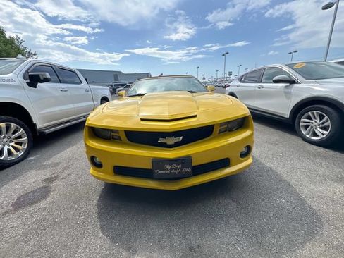 Used 2011 Chevrolet Camaro SS w/ RS Package RWD image 6