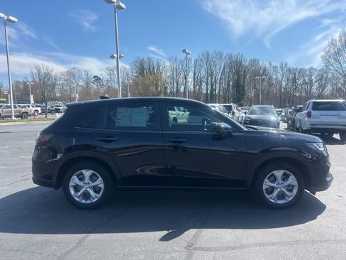 Used 2023 Honda HR-V LX image 4