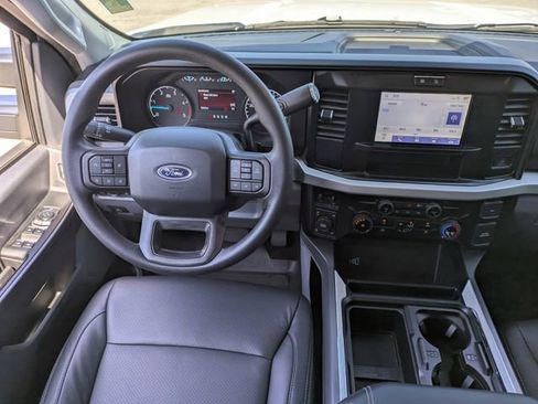 Used 2025 Ford F250 XLT w/ FX4 Off-Road Package AWD/4WD image 17