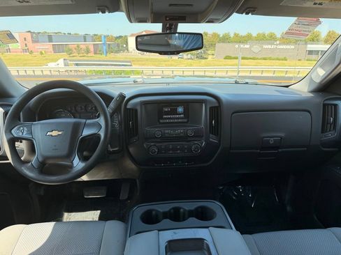 Used 2014 Chevrolet Silverado 1500 W/T RWD image 3