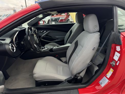 Used 2023 Chevrolet Camaro LT image 8