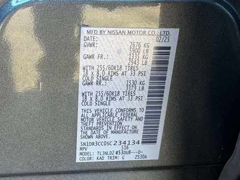 Used 2025 Nissan Pathfinder SL AWD/4WD image 19