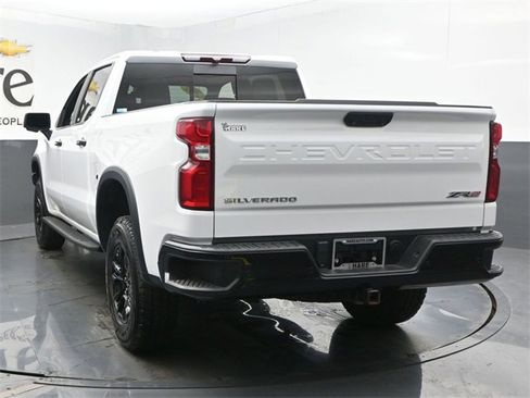 Used 2022 Chevrolet Silverado 1500 ZR2 image 34